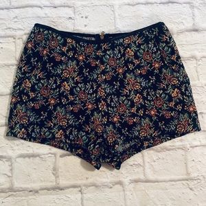 MINE Tapestry High Waist Shorts Sz Small